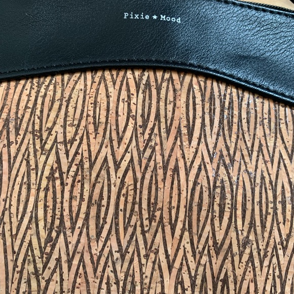 Pixie Mood wristlet/small purse - Picture 2 of 3